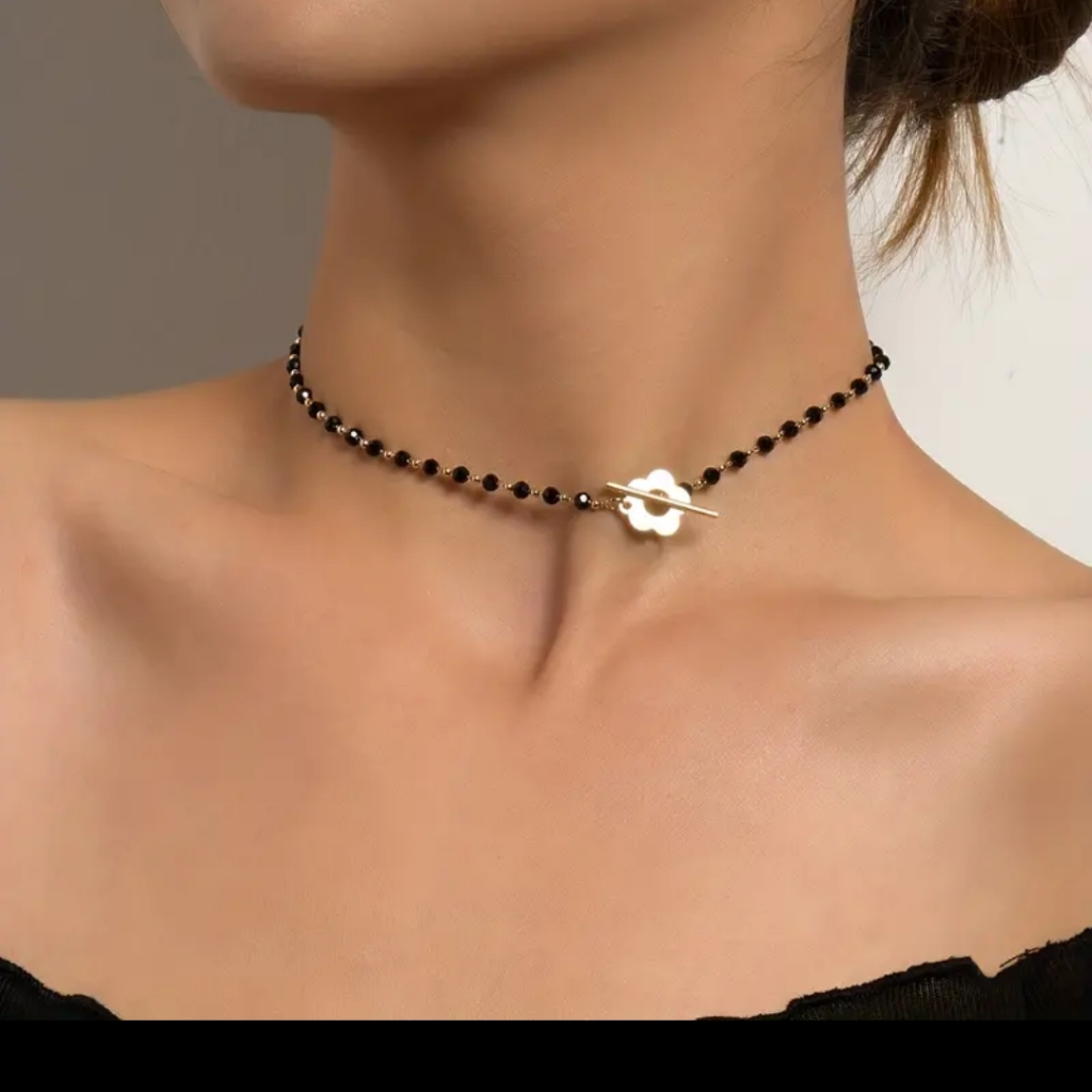 Ot Buckle Crystal Glass Necklace